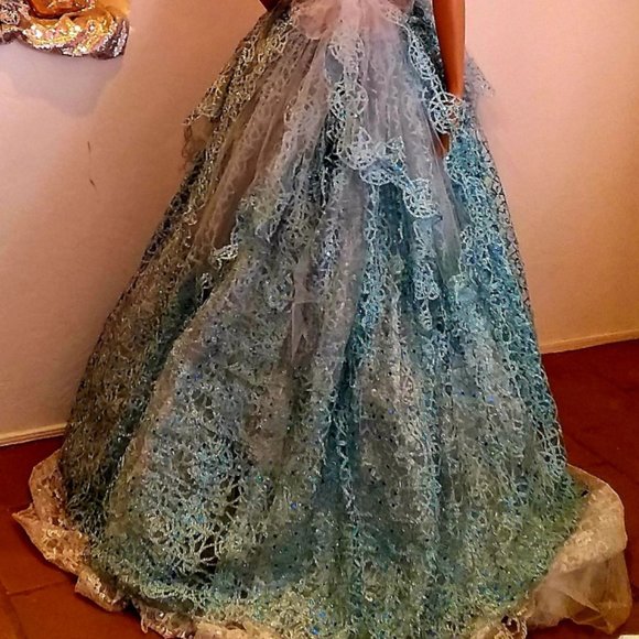 SAMPLE GOWN - "AMALI" Turquoise & Silver Medieval Goddess Wedding Ballgown Set - Picture 12 of 14